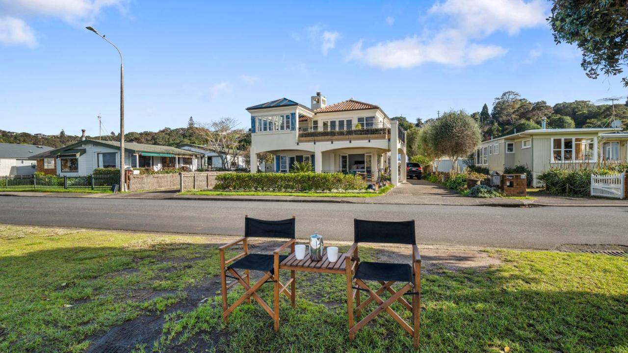 Beachfront Beauty Holiday home